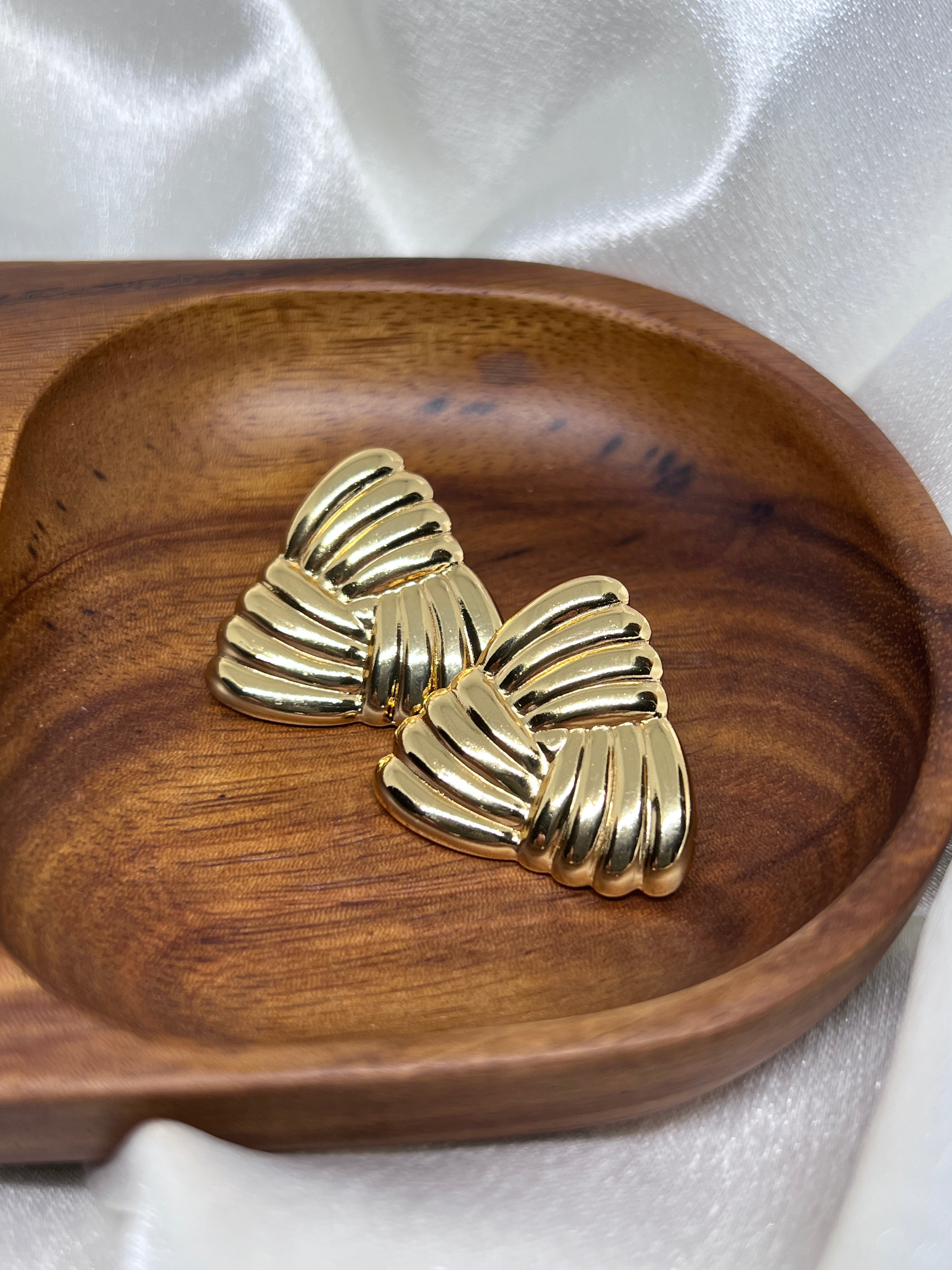 BOUCLES D’OREILLES IRIS.