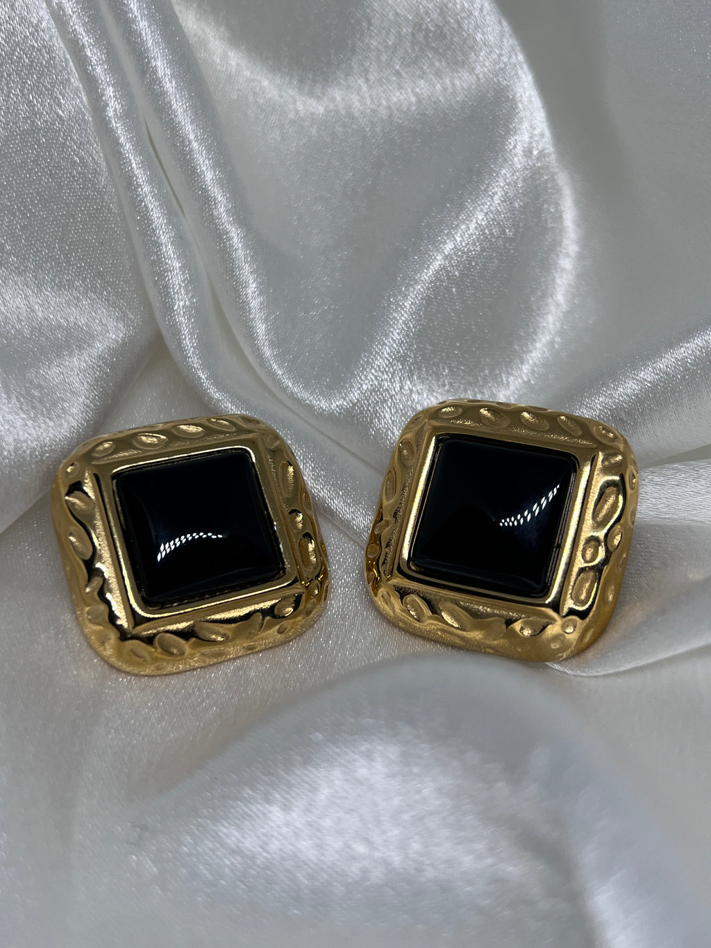 BOUCLES D’OREILLES CASSANDRA.