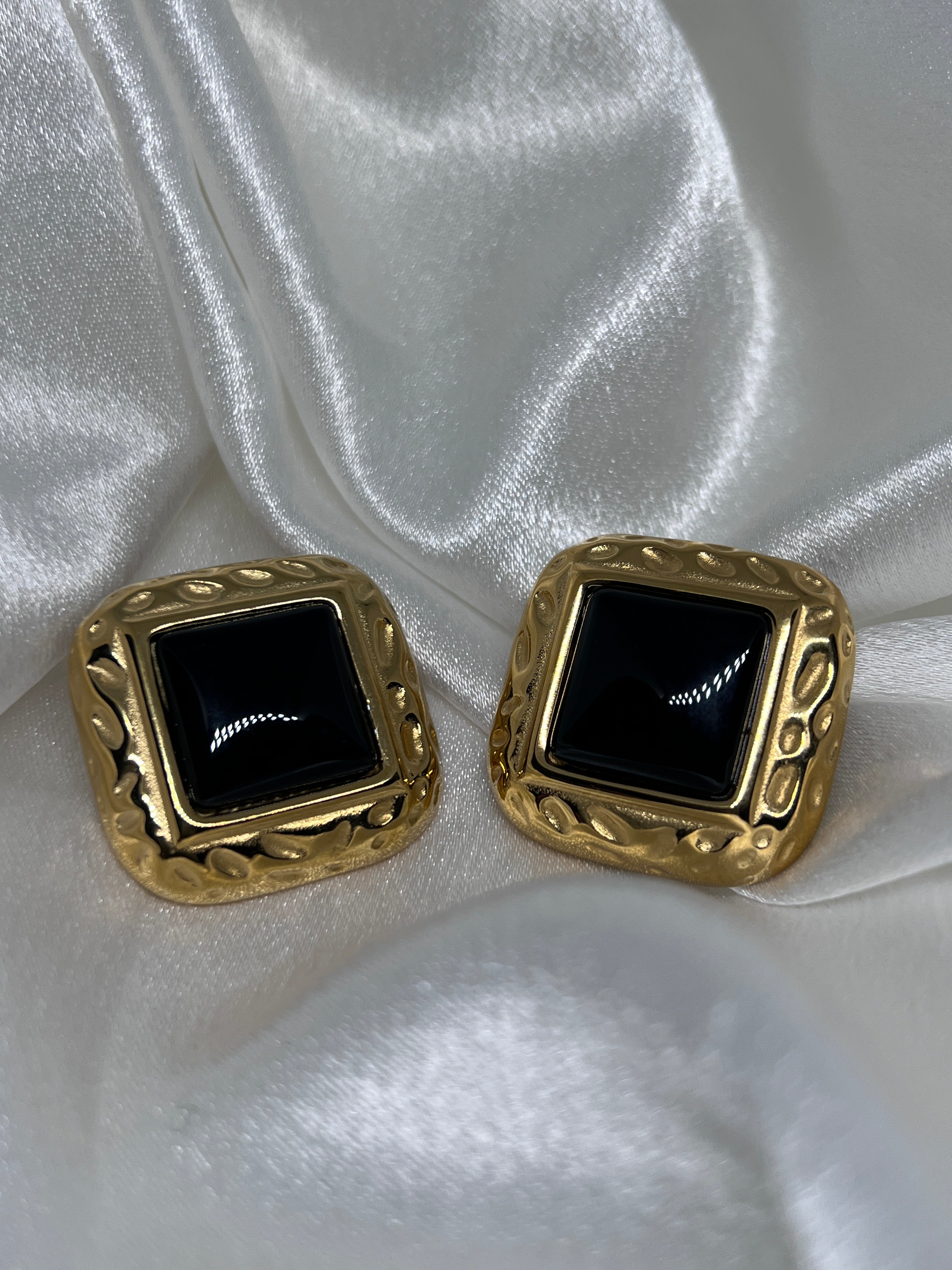 BOUCLES D’OREILLES CASSANDRA.